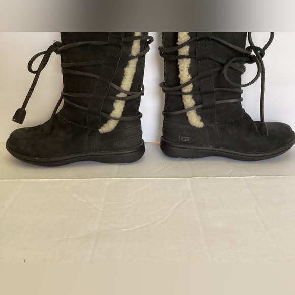 UGG Catalina Tall Black Suede Shearling Leather Wrap Strap Boots Size 6 - Picture 14 of 15